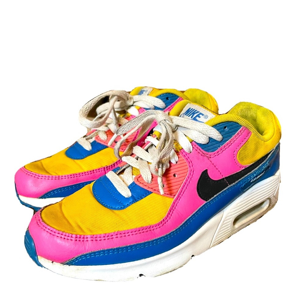Nike air max sneakers, model number CD 6864-700